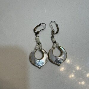 Elegant Seashell Floral Earrings